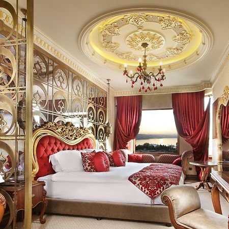 Daru Sultan Hotels Galata Istanbul Exterior photo A suite at the hotel