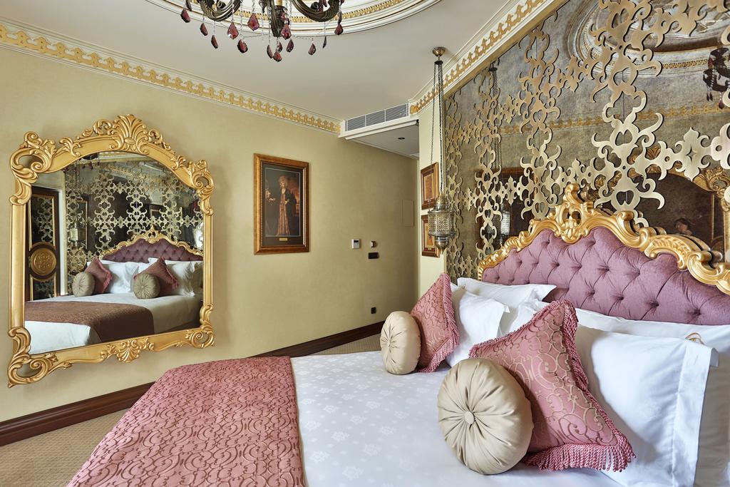 Daru Sultan Hotels Galata Istanbul Exterior photo A bedroom at the hotel