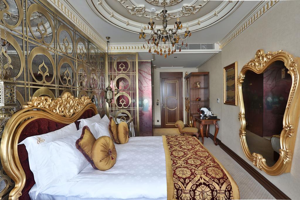 Daru Sultan Hotels Galata Istanbul Exterior photo A bedroom at the hotel