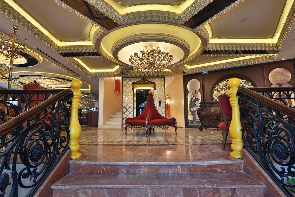 Daru Sultan Hotels Galata Istanbul Exterior photo The lobby of the hotel